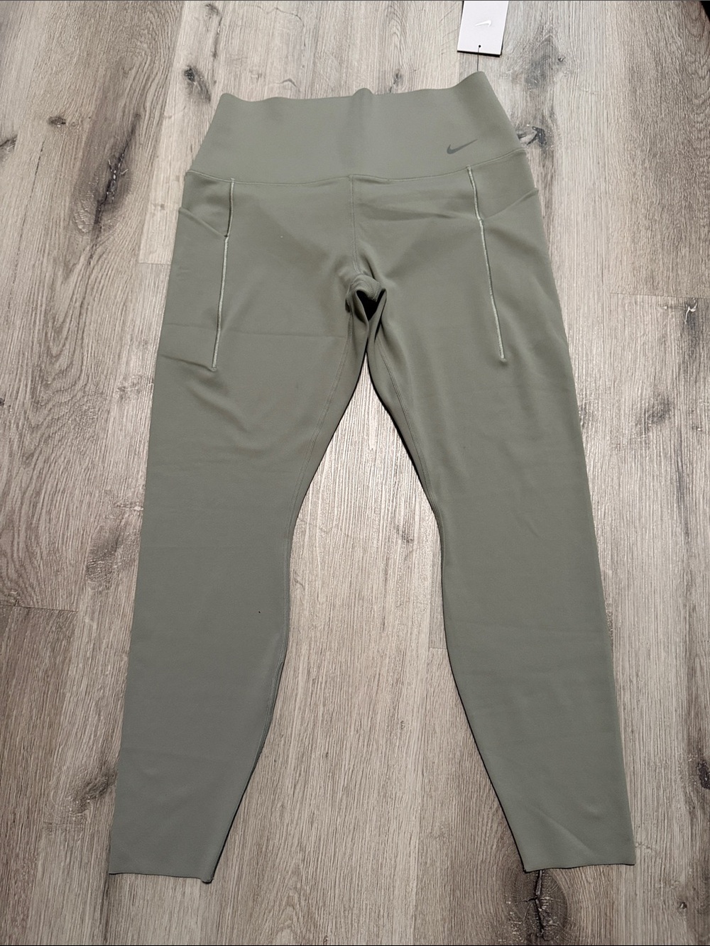 Nike Women's High-Rise Leggings in grey